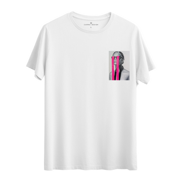 Woman II - Regular T-shirt